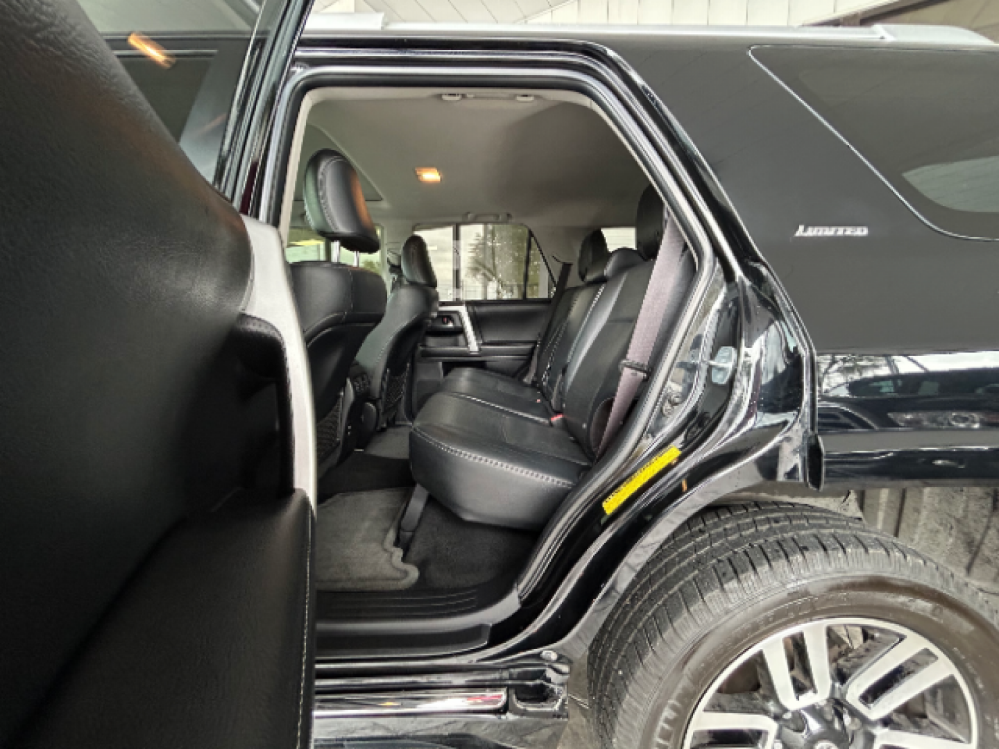 2014 Black Toyota 4Runner SR5 | Limited | SR5 Premium (JTEZU5JR5E5) with an 4L V-6 DOHC engine, located at 12182 Garland Rd, Dallas, TX, 75218, (214) 521-2040, 0.000000, 0.000000 - Photo#12