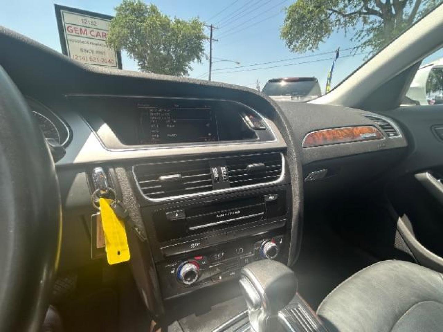 2015 Ibis White /Black Leather Seats Audi A4 2.0T Premium (WAUBFAFLXFN) with an 2L I-4 gasoline direct injection engine, Automatic transmission, located at 12182 Garland Rd, Dallas, TX, 75218, (214) 521-2040, 0.000000, 0.000000 - Photo#33