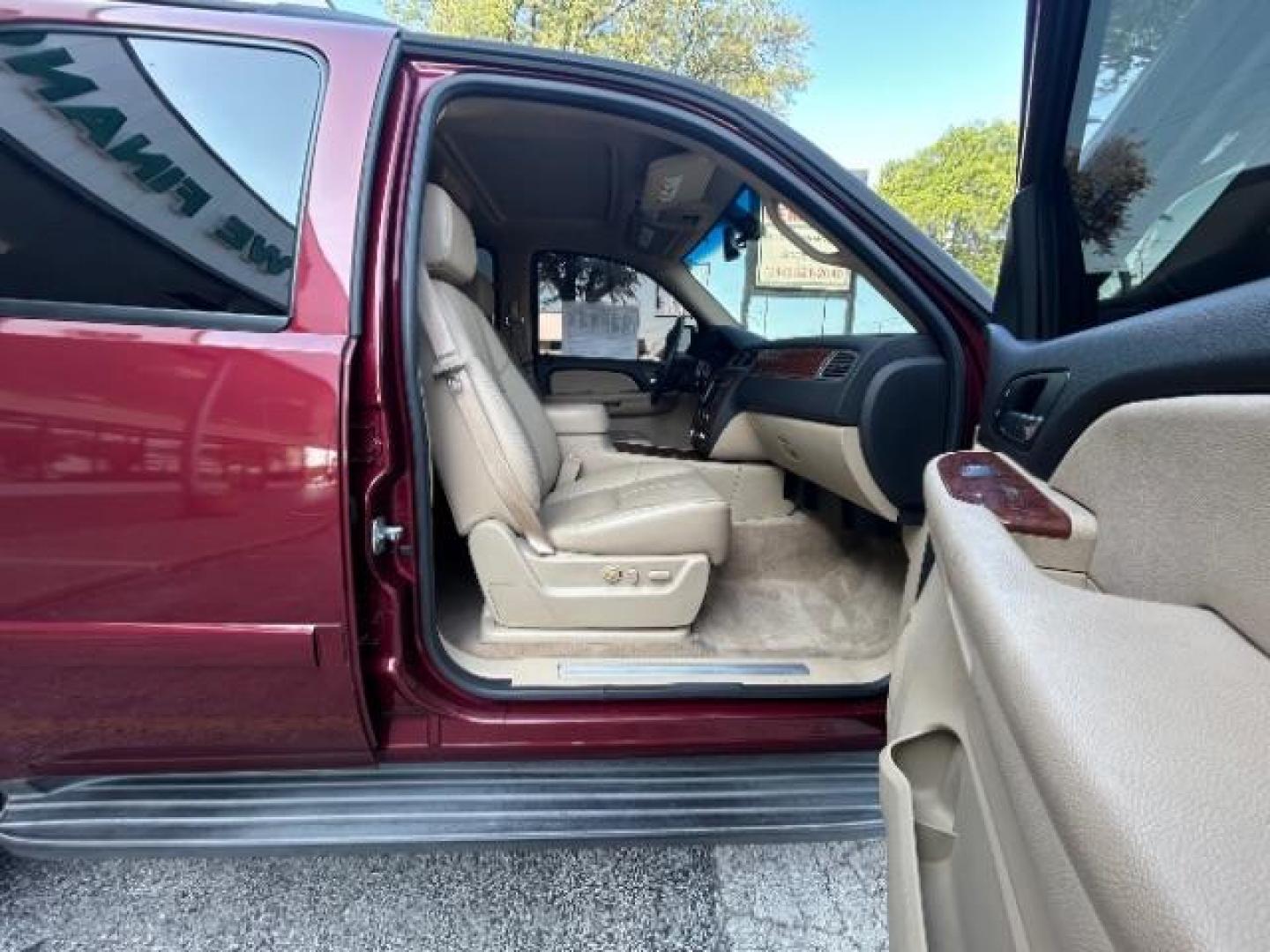 2008 Deep Ruby Metallic /Ebony Chevrolet Tahoe LTZ (1GNFC13068R) with an Vortec 5.3L V-8 regular unleaded engine, Automatic transmission, located at 12182 Garland Rd, Dallas, TX, 75218, (214) 521-2040, 0.000000, 0.000000 - Photo#9