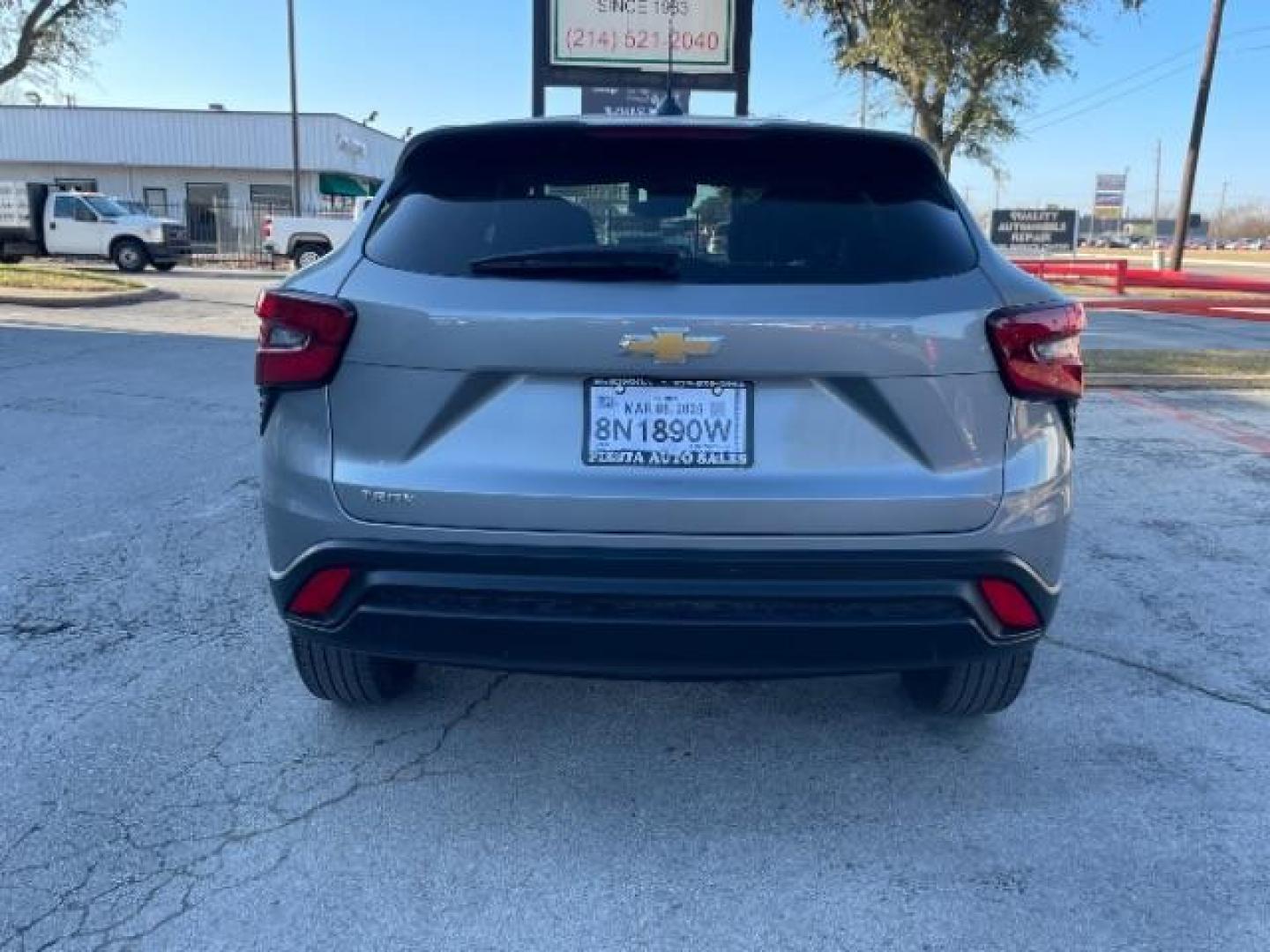 2024 Sterling Gray Metallic Chevrolet Trax LS (KL77LFE2XRC) with an 1.2L L3 TURBO engine, 6-Speed Automatic transmission, located at 12182 Garland Rd, Dallas, TX, 75218, (214) 521-2040, 0.000000, 0.000000 - Photo#5