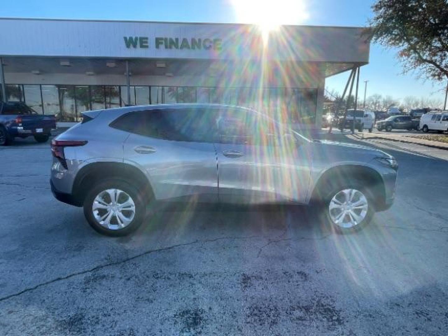 2024 Sterling Gray Metallic Chevrolet Trax LS (KL77LFE2XRC) with an 1.2L L3 TURBO engine, 6-Speed Automatic transmission, located at 12182 Garland Rd, Dallas, TX, 75218, (214) 521-2040, 0.000000, 0.000000 - Photo#7