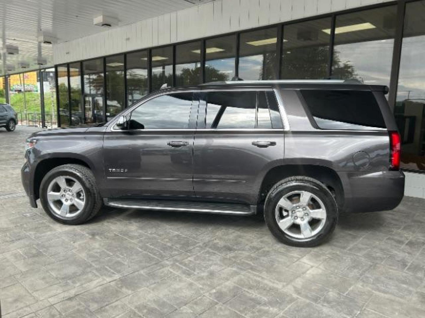 2018 Tungsten Metallic /Jet Black Chevrolet Tahoe Premier (1GNSCCKC2JR) with an EcoTec3 5.3L V-8 gasoline direct injection engine, Automatic transmission, located at 12182 Garland Rd, Dallas, TX, 75218, (214) 521-2040, 0.000000, 0.000000 - Photo#3