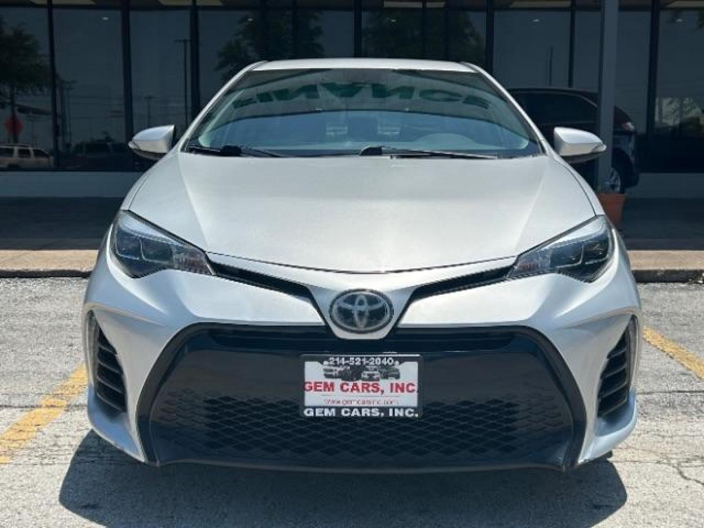 2017 Classic Silver Metallic Toyota Corolla SE (2T1BURHE8HC) with an 1.8L I-4 DOHC engine, located at 12182 Garland Rd, Dallas, TX, 75218, (214) 521-2040, 0.000000, 0.000000 - Photo#1