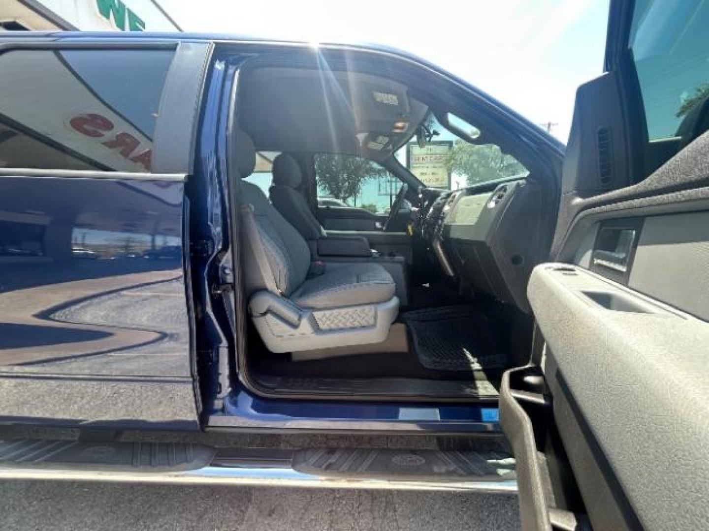 2012 Dark Blue Pearl Metallic Ford F-150 XLT SuperCrew 5.5-ft. Bed 2WD (1FTFW1CF6CF) with an 5.0L V8 engine, 6-Speed Automatic transmission, located at 12182 Garland Rd, Dallas, TX, 75218, (214) 521-2040, 0.000000, 0.000000 - Photo#8