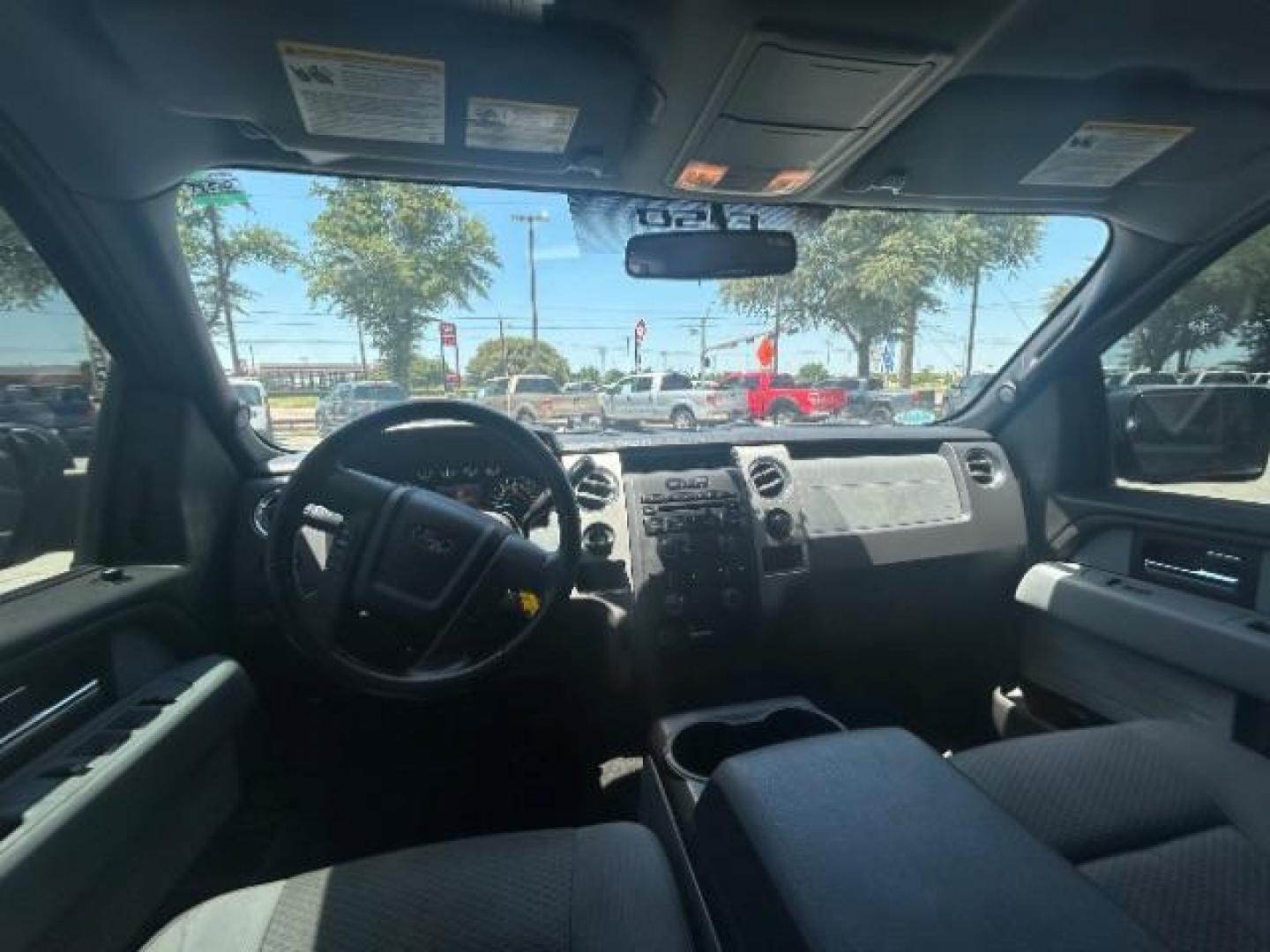 2012 Dark Blue Pearl Metallic Ford F-150 XLT SuperCrew 5.5-ft. Bed 2WD (1FTFW1CF6CF) with an 5.0L V8 engine, 6-Speed Automatic transmission, located at 12182 Garland Rd, Dallas, TX, 75218, (214) 521-2040, 0.000000, 0.000000 - Photo#11