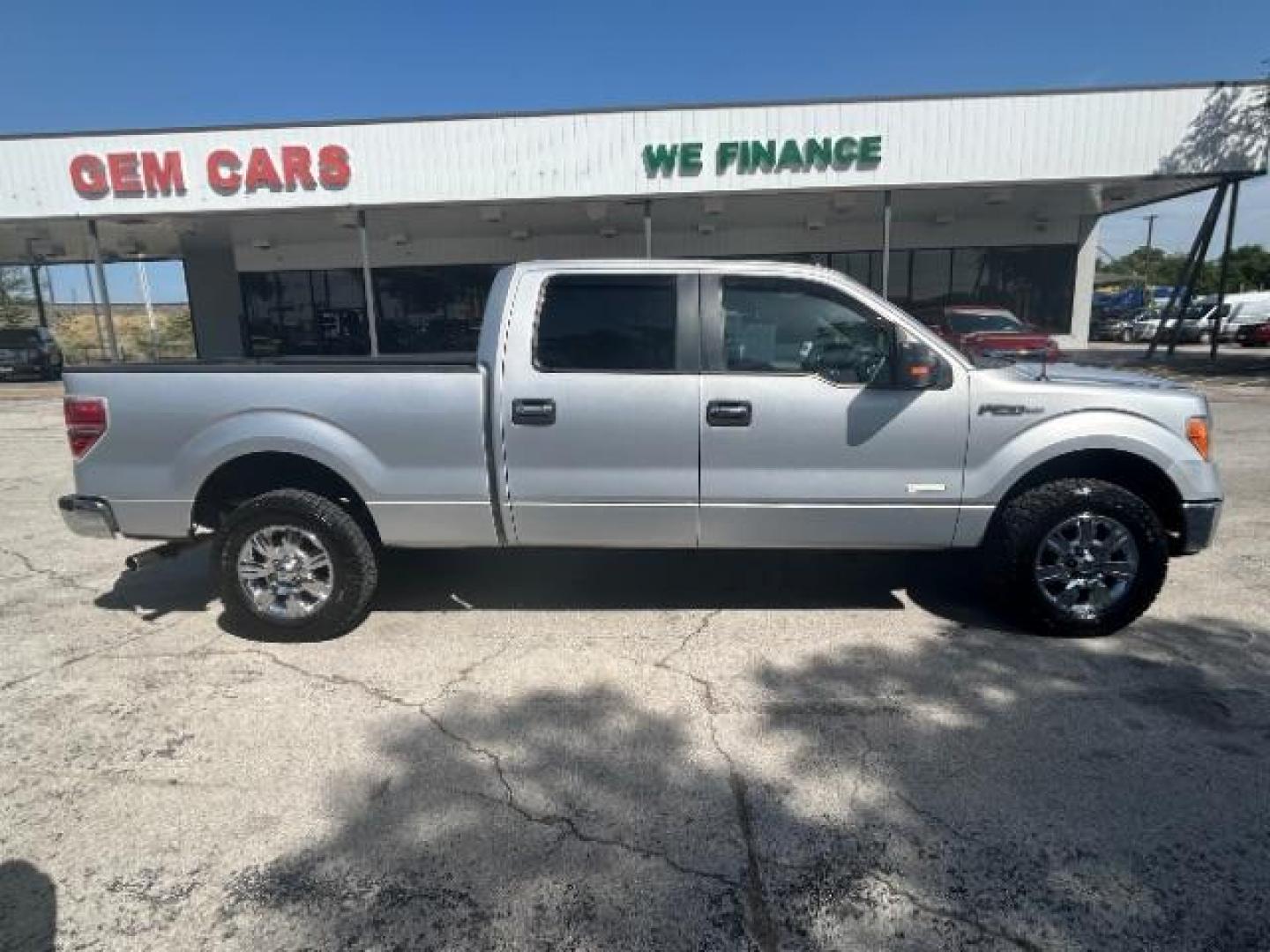 2012 Ingot Silver Metallic Ford F-150 XLT (1FTFW1ET4CK) , located at 12182 Garland Rd, Dallas, TX, 75218, (214) 521-2040, 0.000000, 0.000000 - Photo#7