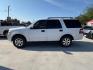 2009 Oxford White Clearcoat /Camel Ford Expedition XLT (1FMFU155X9L) with an Triton 5.4L V-8 variable valve control engine, Automatic transmission, located at 12182 Garland Rd, Dallas, TX, 75218, (214) 521-2040, 0.000000, 0.000000 - Photo#3