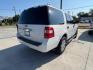2009 Oxford White Clearcoat /Camel Ford Expedition XLT (1FMFU155X9L) with an Triton 5.4L V-8 variable valve control engine, Automatic transmission, located at 12182 Garland Rd, Dallas, TX, 75218, (214) 521-2040, 0.000000, 0.000000 - Photo#8