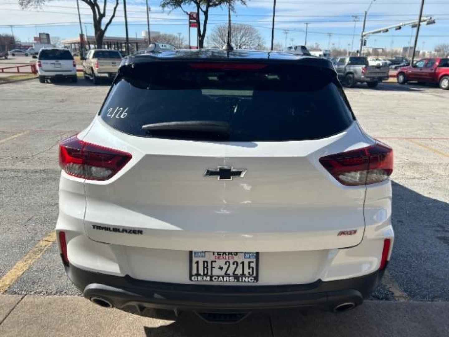 2021 Summit White Chevrolet Trailblazer FWD RS (KL79MTSL6MB) with an ECOTEC 1.3L I-3 gaso engine, Automatic transmission, located at 12182 Garland Rd, Dallas, TX, 75218, (214) 521-2040, 0.000000, 0.000000 - Photo#5