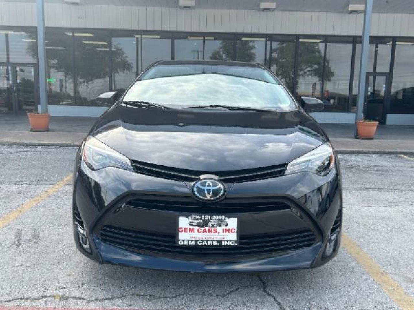 2019 Black Sand Pearl Toyota Corolla LE (5YFBURHE0KP) with an 1.8L I-4 DOHC engine, located at 12182 Garland Rd, Dallas, TX, 75218, (214) 521-2040, 0.000000, 0.000000 - Photo#1