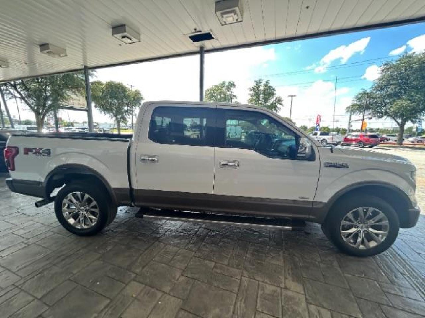 2016 White Platinum Metallic Tri-Coat /Medium Light Camel Ford F-150 LARIAT (1FTEW1EG2GK) with an EcoBoost 3.5L V-6 gasoline direct injection engine, Automatic transmission, located at 12182 Garland Rd, Dallas, TX, 75218, (214) 521-2040, 0.000000, 0.000000 - Photo#7