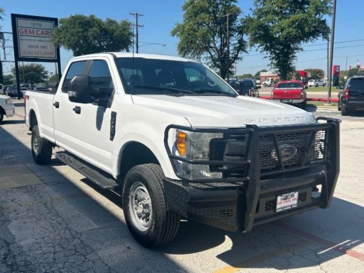 2017 Oxford White /Medium Earth Gray Ford F-250 XL (1FT7W2B6XHE) with an 6.2L V-8 variable valve control engine, Automatic transmission, located at 12182 Garland Rd, Dallas, TX, 75218, (214) 521-2040, 0.000000, 0.000000 - Photo#0