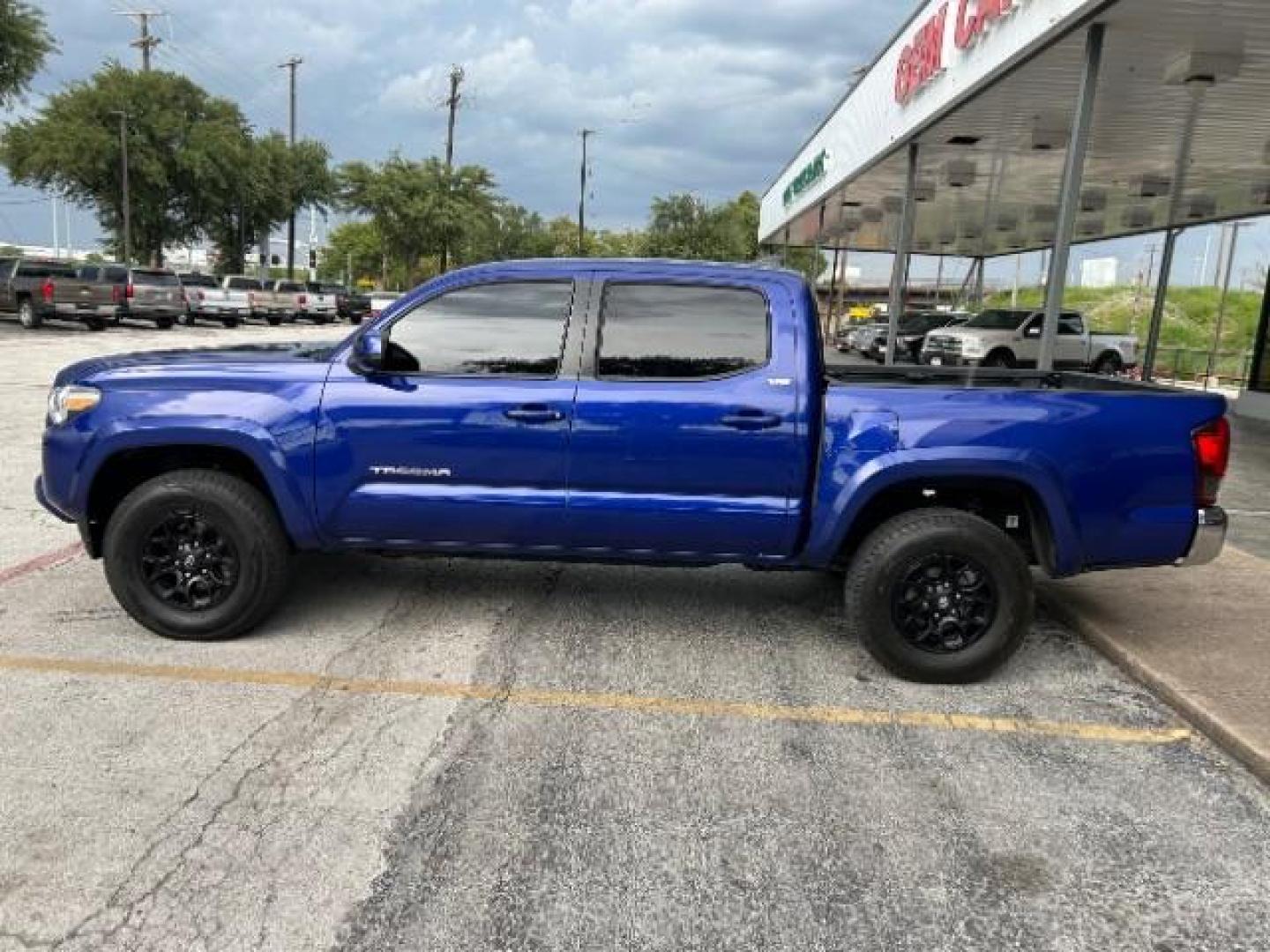 2022 Blue Crush Metallic Toyota Tacoma SR5 V6 | TRD Sport | TRD Off Road (3TMAZ5CN8NM) with an 3.5L V-6 port/direct injection engine, located at 12182 Garland Rd, Dallas, TX, 75218, (214) 521-2040, 0.000000, 0.000000 - Photo#3
