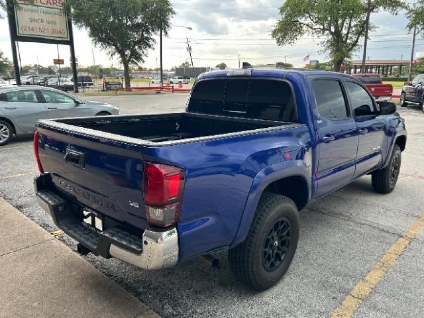 2022 Blue Crush Metallic Toyota Tacoma SR5 V6 | TRD Sport | TRD Off Road (3TMAZ5CN8NM) with an 3.5L V-6 port/direct injection engine, located at 12182 Garland Rd, Dallas, TX, 75218, (214) 521-2040, 0.000000, 0.000000 - Photo#6