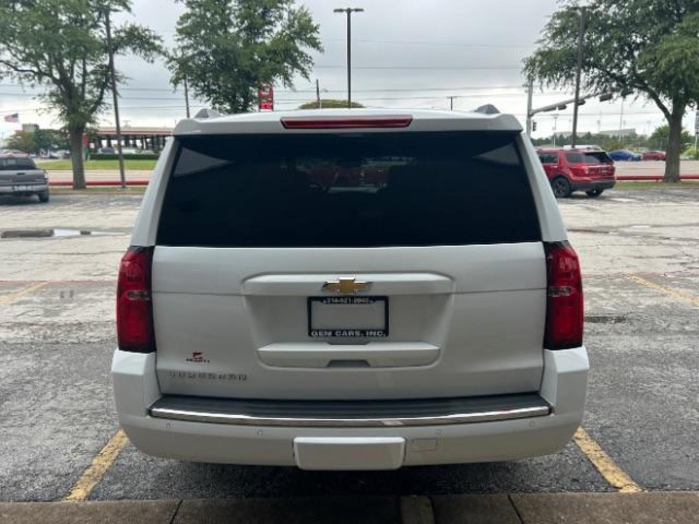 2016 Summit White Chevrolet Suburban LTZ (1GNSCJKC1GR) with an EcoTec3 5.3L V-8 gasoline direct injection engine, located at 12182 Garland Rd, Dallas, TX, 75218, (214) 521-2040, 0.000000, 0.000000 - Photo#5