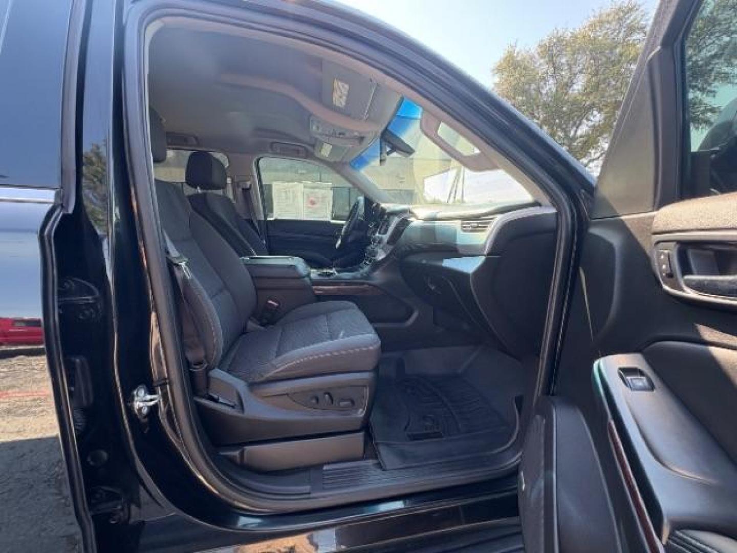 2018 Onyx Black GMC Yukon SLE (1GKS1AKC8JR) with an EcoTec3 5.3L V-8 gasoline direct injection engine, located at 12182 Garland Rd, Dallas, TX, 75218, (214) 521-2040, 0.000000, 0.000000 - Photo#10