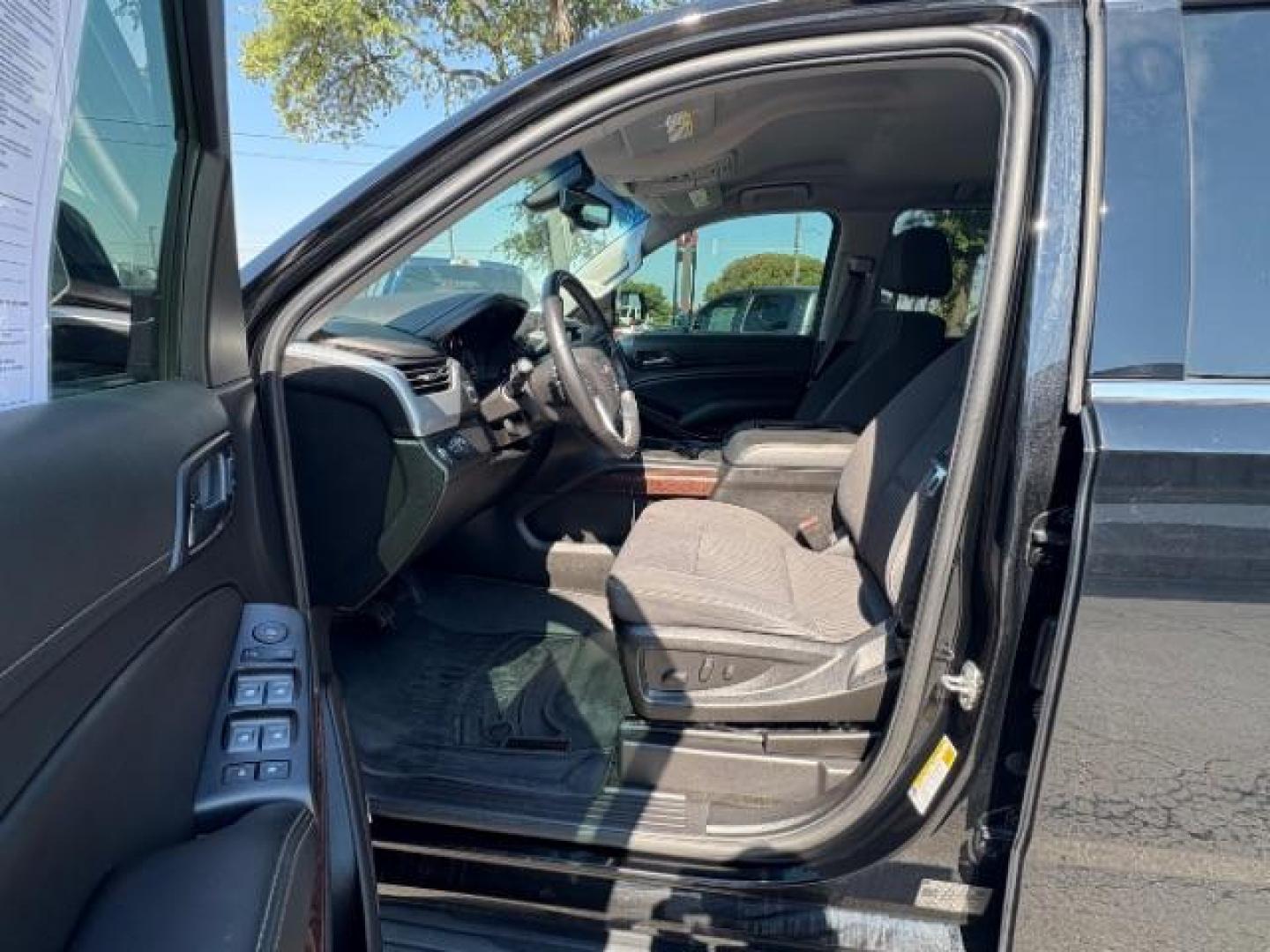 2018 Onyx Black GMC Yukon SLE (1GKS1AKC8JR) with an EcoTec3 5.3L V-8 gasoline direct injection engine, located at 12182 Garland Rd, Dallas, TX, 75218, (214) 521-2040, 0.000000, 0.000000 - Photo#15