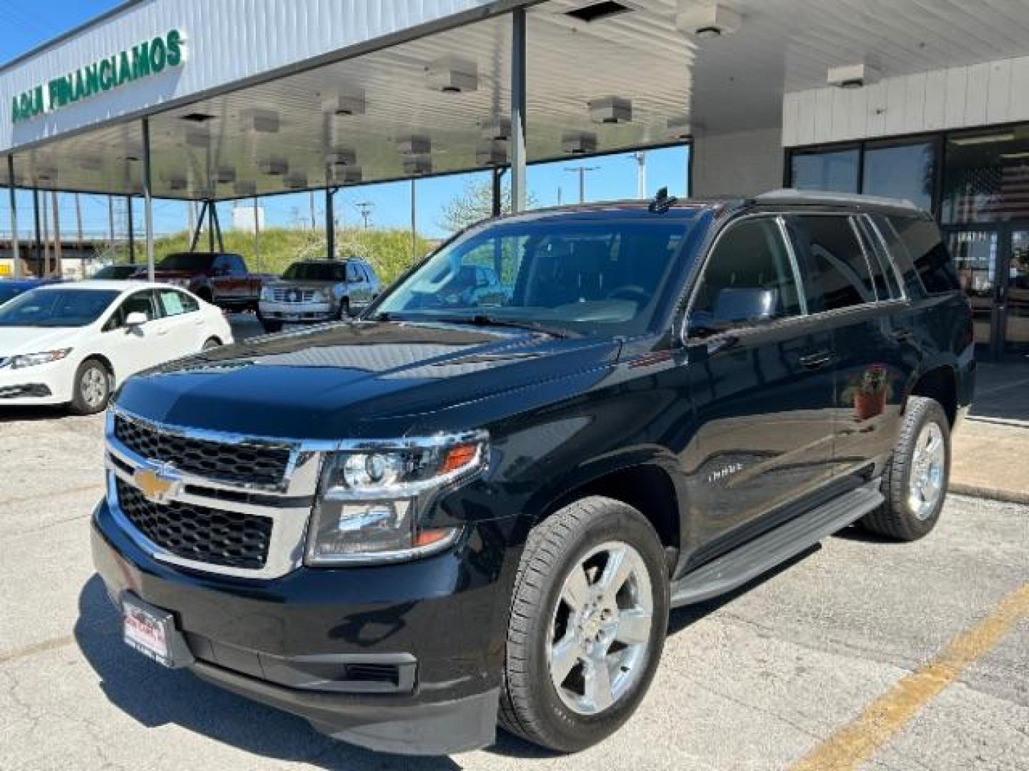 2018 Onyx Black GMC Yukon SLE (1GKS1AKC8JR) with an EcoTec3 5.3L V-8 gasoline direct injection engine, located at 12182 Garland Rd, Dallas, TX, 75218, (214) 521-2040, 0.000000, 0.000000 - Photo#22