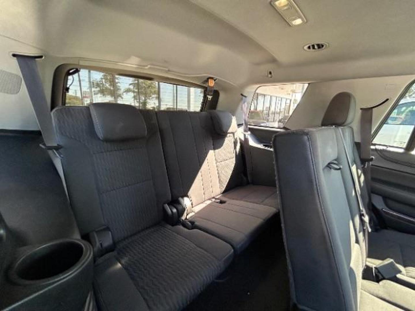 2018 Onyx Black GMC Yukon SLE (1GKS1AKC8JR) with an EcoTec3 5.3L V-8 gasoline direct injection engine, located at 12182 Garland Rd, Dallas, TX, 75218, (214) 521-2040, 0.000000, 0.000000 - Photo#31