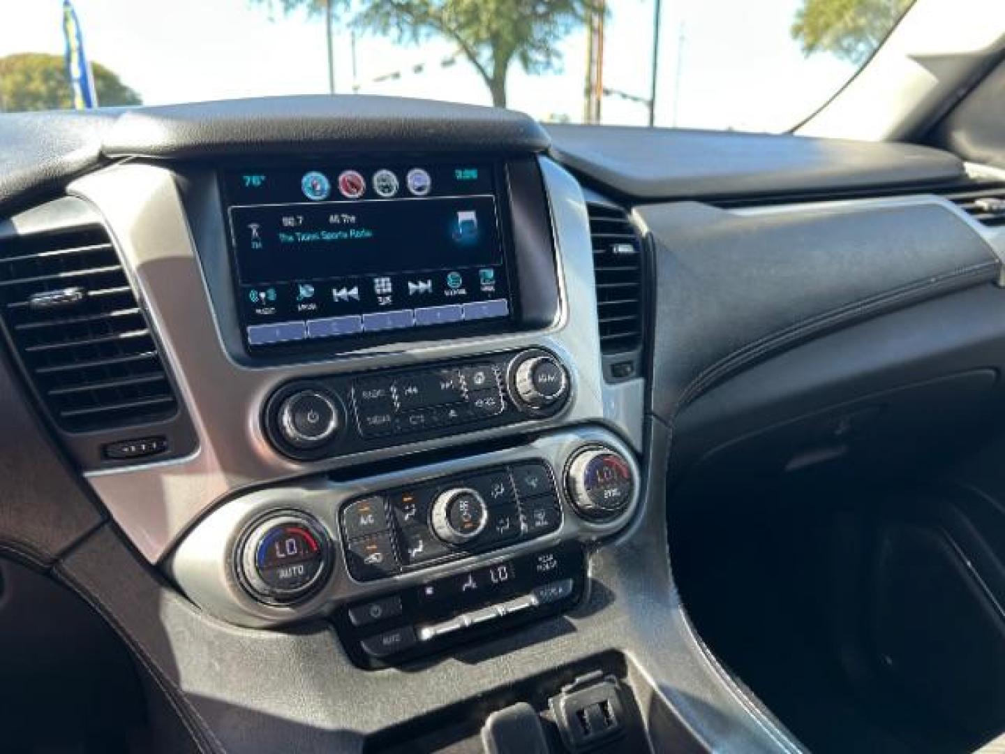 2018 Onyx Black GMC Yukon SLE (1GKS1AKC8JR) with an EcoTec3 5.3L V-8 gasoline direct injection engine, located at 12182 Garland Rd, Dallas, TX, 75218, (214) 521-2040, 0.000000, 0.000000 - Photo#36