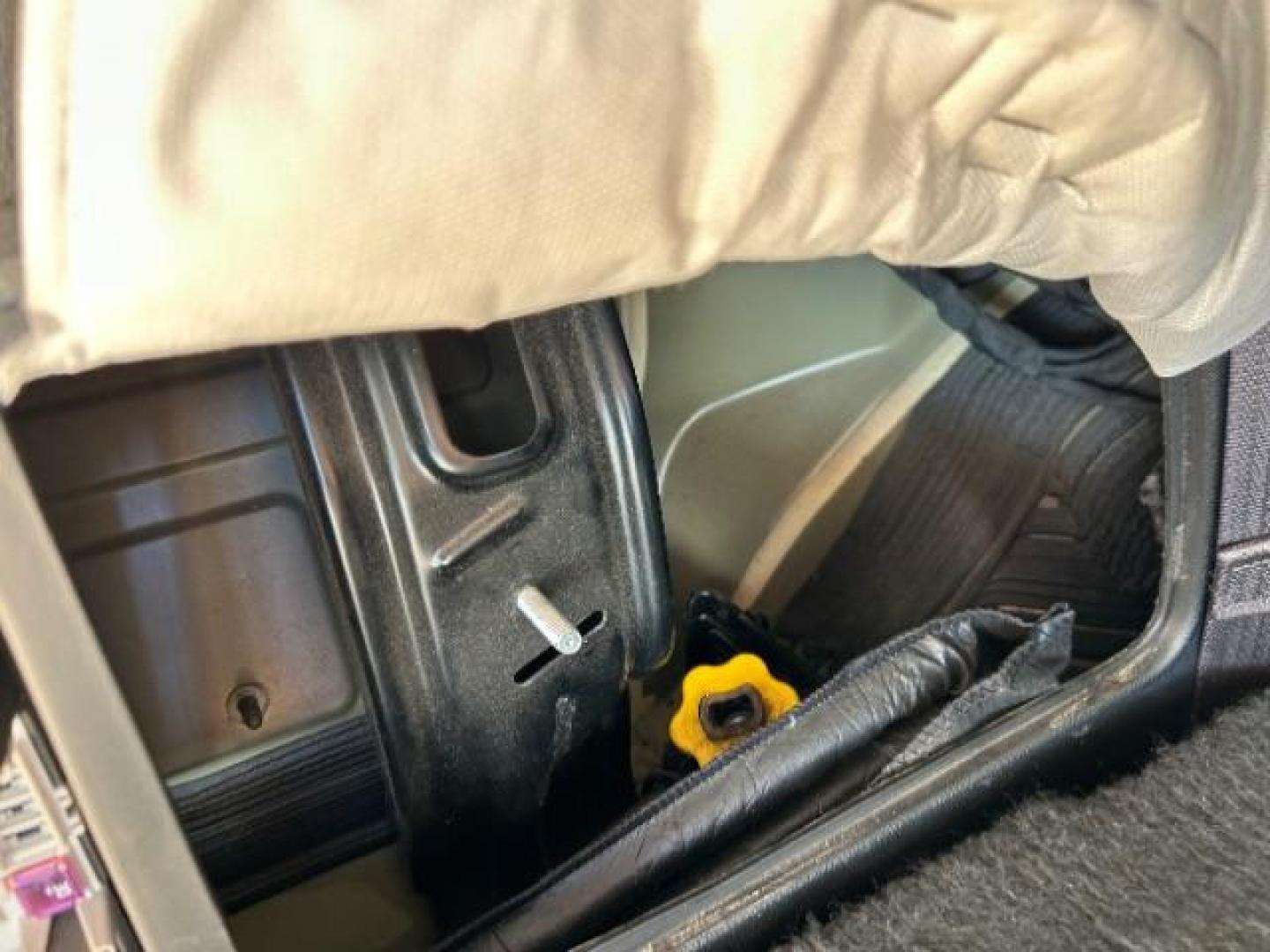 2018 Onyx Black GMC Yukon SLE (1GKS1AKC8JR) with an EcoTec3 5.3L V-8 gasoline direct injection engine, located at 12182 Garland Rd, Dallas, TX, 75218, (214) 521-2040, 0.000000, 0.000000 - Photo#38