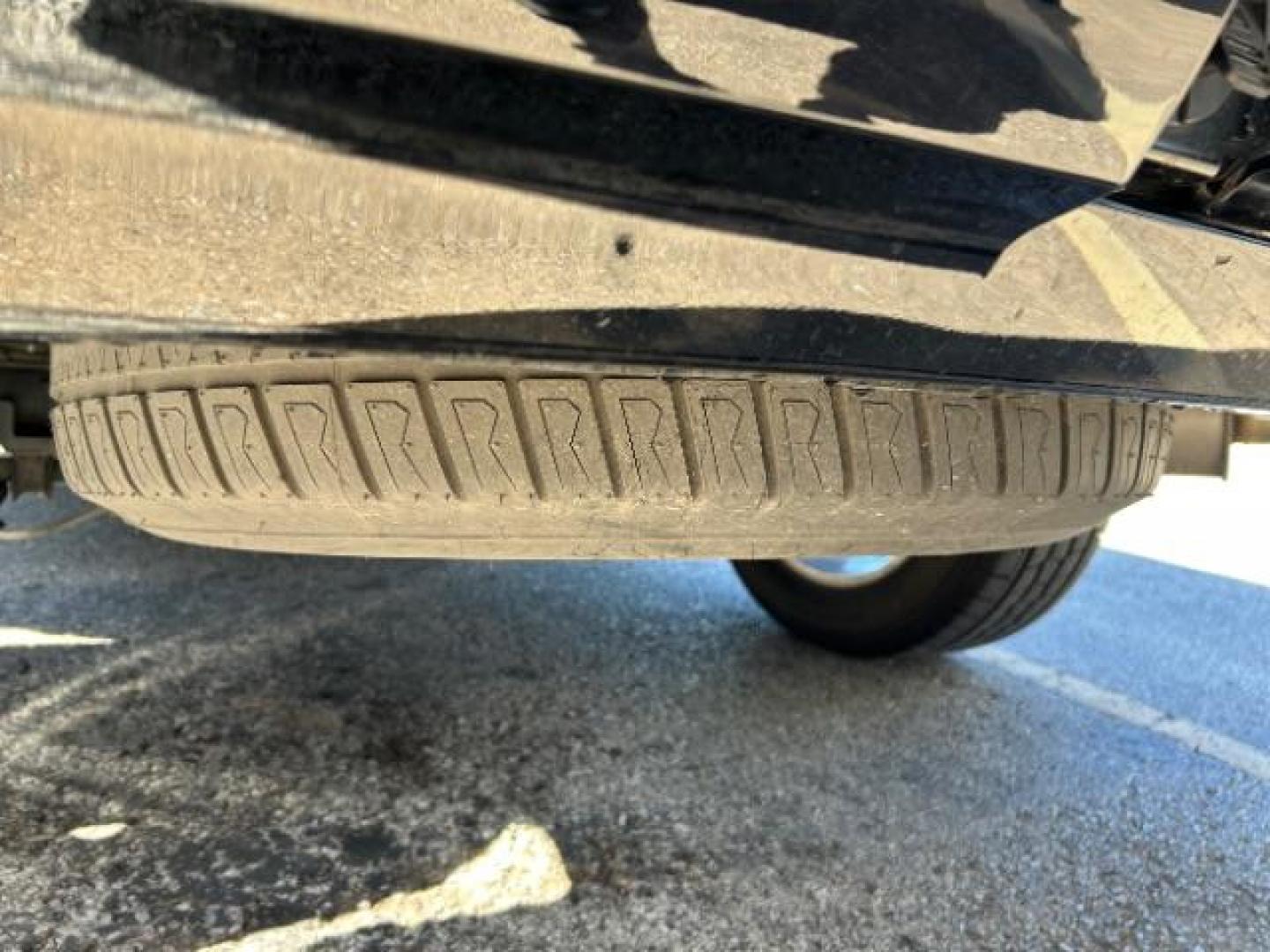 2018 Onyx Black GMC Yukon SLE (1GKS1AKC8JR) with an EcoTec3 5.3L V-8 gasoline direct injection engine, located at 12182 Garland Rd, Dallas, TX, 75218, (214) 521-2040, 0.000000, 0.000000 - Photo#39