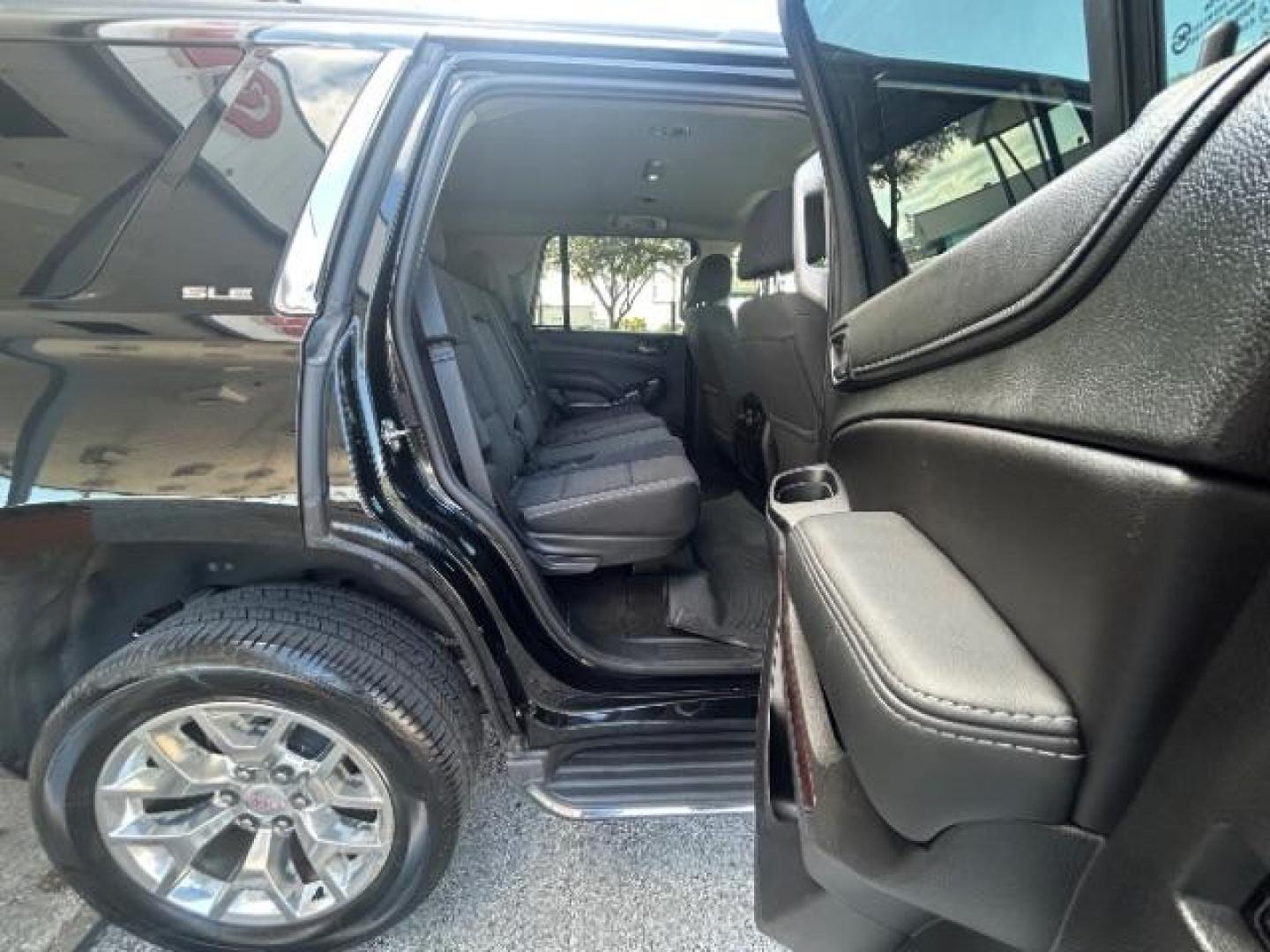 2018 Onyx Black GMC Yukon SLE (1GKS1AKC8JR) with an EcoTec3 5.3L V-8 gas engine, located at 12182 Garland Rd, Dallas, TX, 75218, (214) 521-2040, 0.000000, 0.000000 - Photo#10