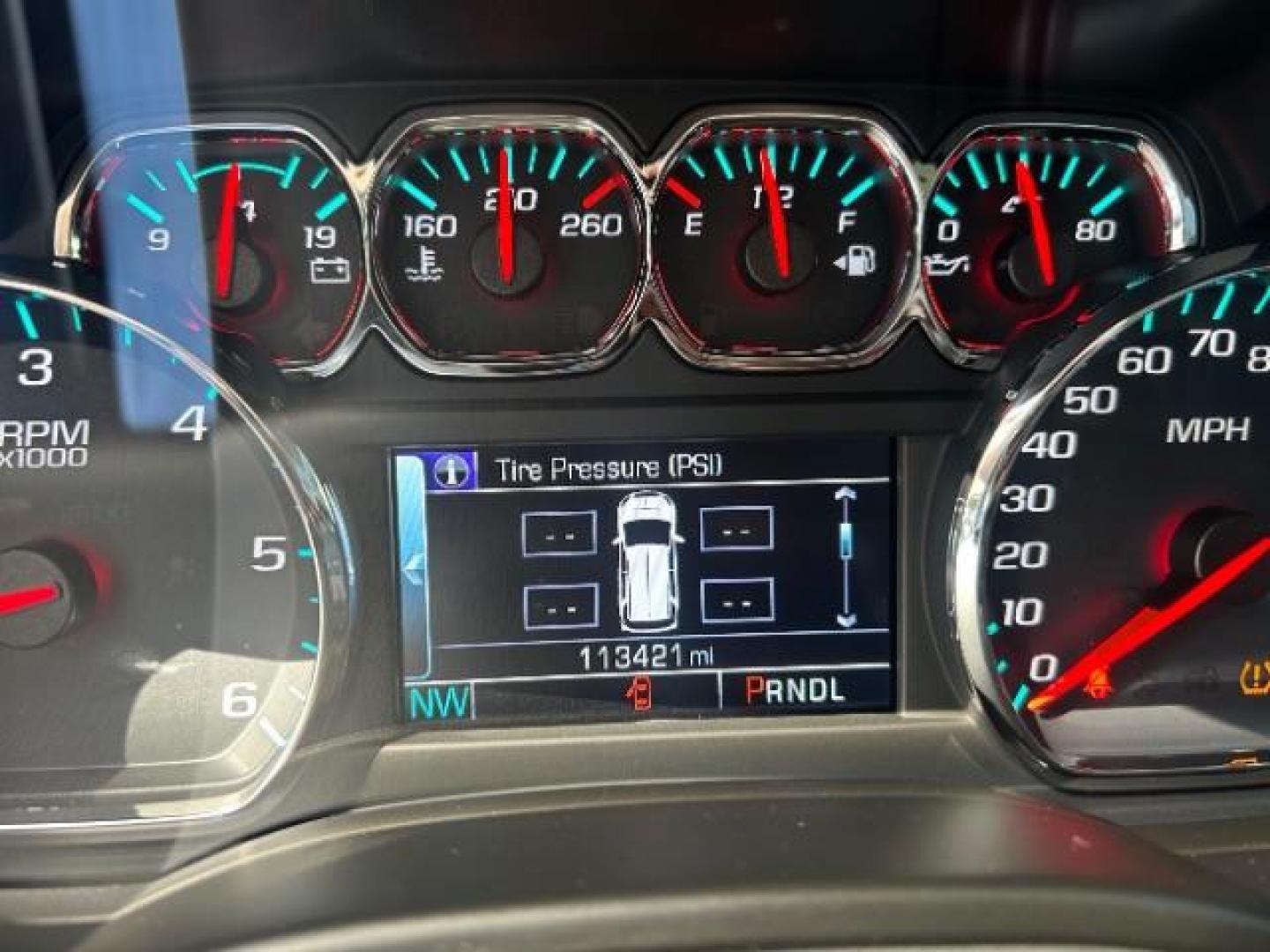 2018 Onyx Black GMC Yukon SLE (1GKS1AKC8JR) with an EcoTec3 5.3L V-8 gas engine, located at 12182 Garland Rd, Dallas, TX, 75218, (214) 521-2040, 0.000000, 0.000000 - Photo#15