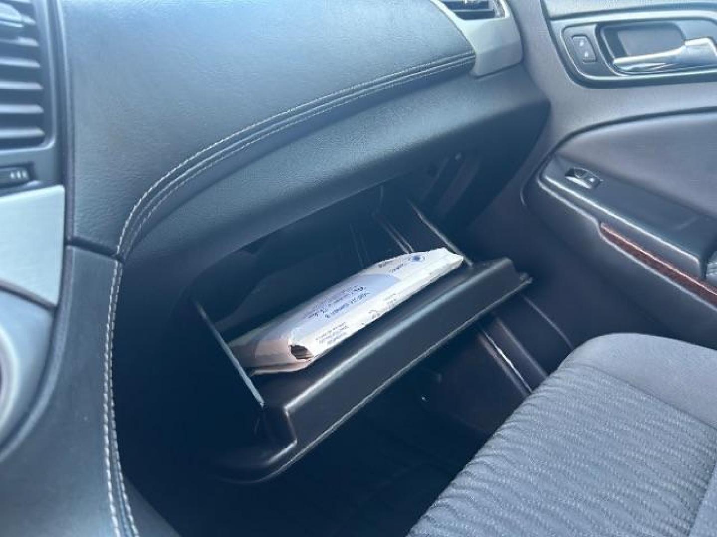 2018 Onyx Black GMC Yukon SLE (1GKS1AKC8JR) with an EcoTec3 5.3L V-8 gas engine, located at 12182 Garland Rd, Dallas, TX, 75218, (214) 521-2040, 0.000000, 0.000000 - Photo#17