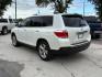 2013 Blizzard Pearl Toyota Highlander Limited V6 (5TDYK3EH1DS) with an 3.5L V-6 DOHC engine, located at 12182 Garland Rd, Dallas, TX, 75218, (214) 521-2040, 0.000000, 0.000000 - Photo#4