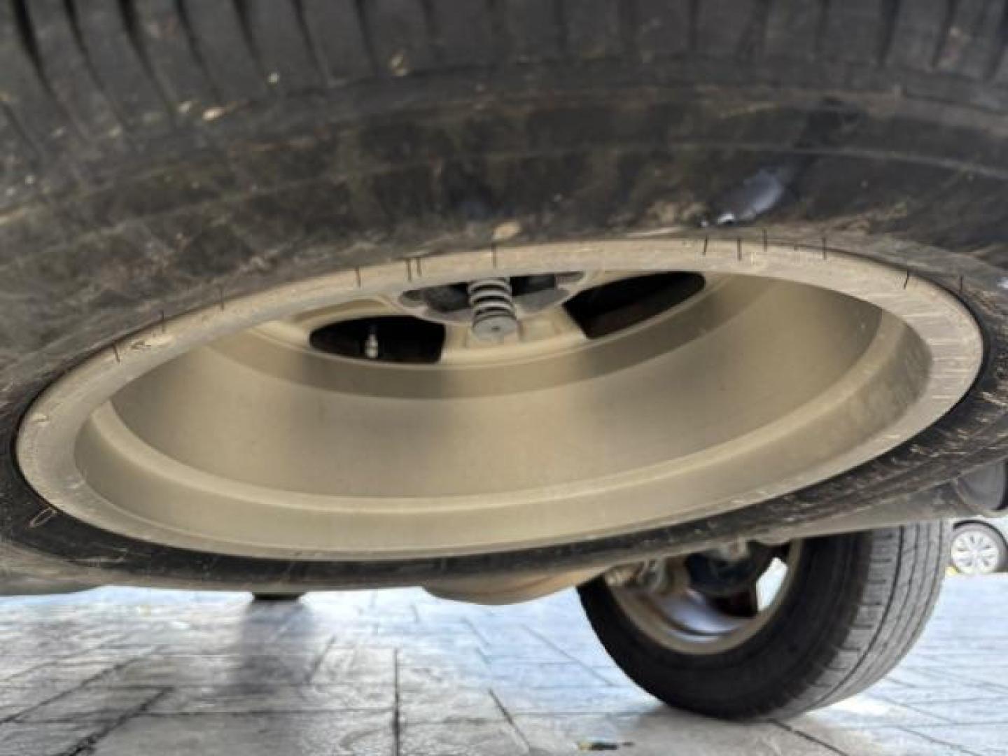 2013 Blizzard Pearl Toyota Highlander Limited V6 (5TDYK3EH1DS) with an 3.5L V-6 DOHC engine, located at 12182 Garland Rd, Dallas, TX, 75218, (214) 521-2040, 0.000000, 0.000000 - Photo#18