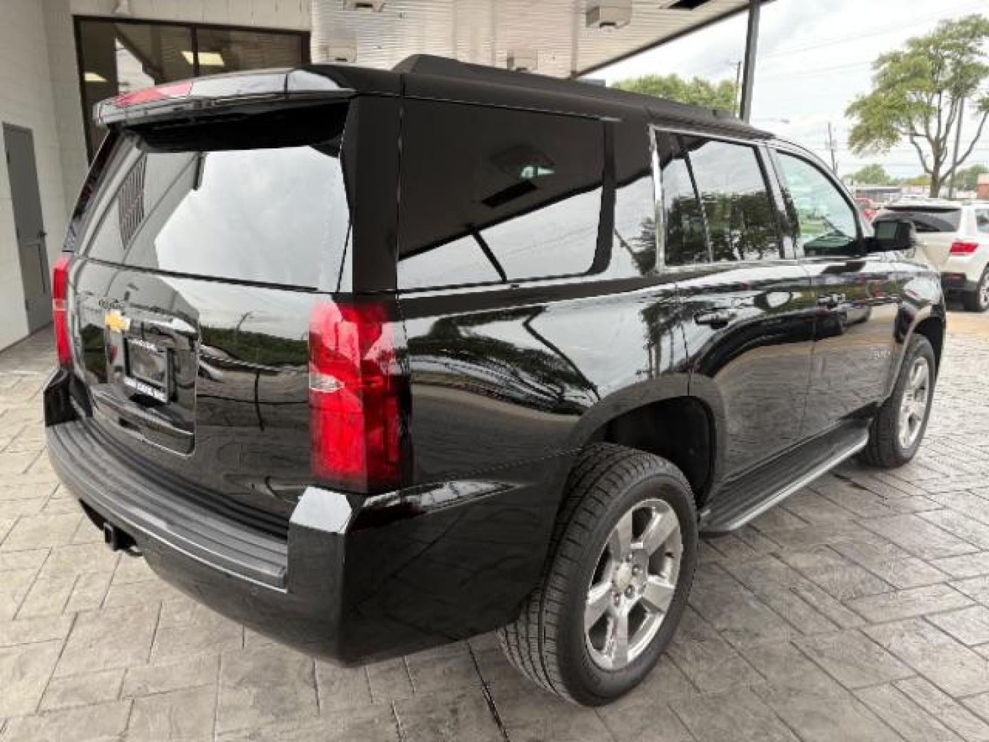 2017 Black Chevrolet Tahoe LS (1GNSCAKC8HR) with an EcoTec3 5.3L V-8 gasoline direct injection engine, located at 12182 Garland Rd, Dallas, TX, 75218, (214) 521-2040, 0.000000, 0.000000 - Photo#7
