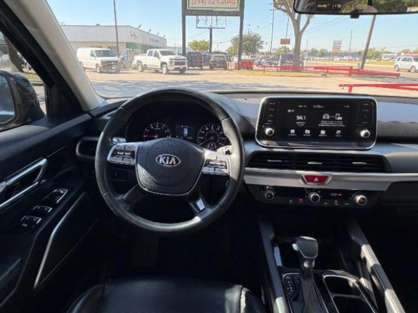 2020 Ebony Black Kia Telluride LX (5XYP24HC6LG) with an 3.8L V6 DOHC 24V engine, 8-Speed Automatic transmission, located at 12182 Garland Rd, Dallas, TX, 75218, (214) 521-2040, 0.000000, 0.000000 - Photo#13