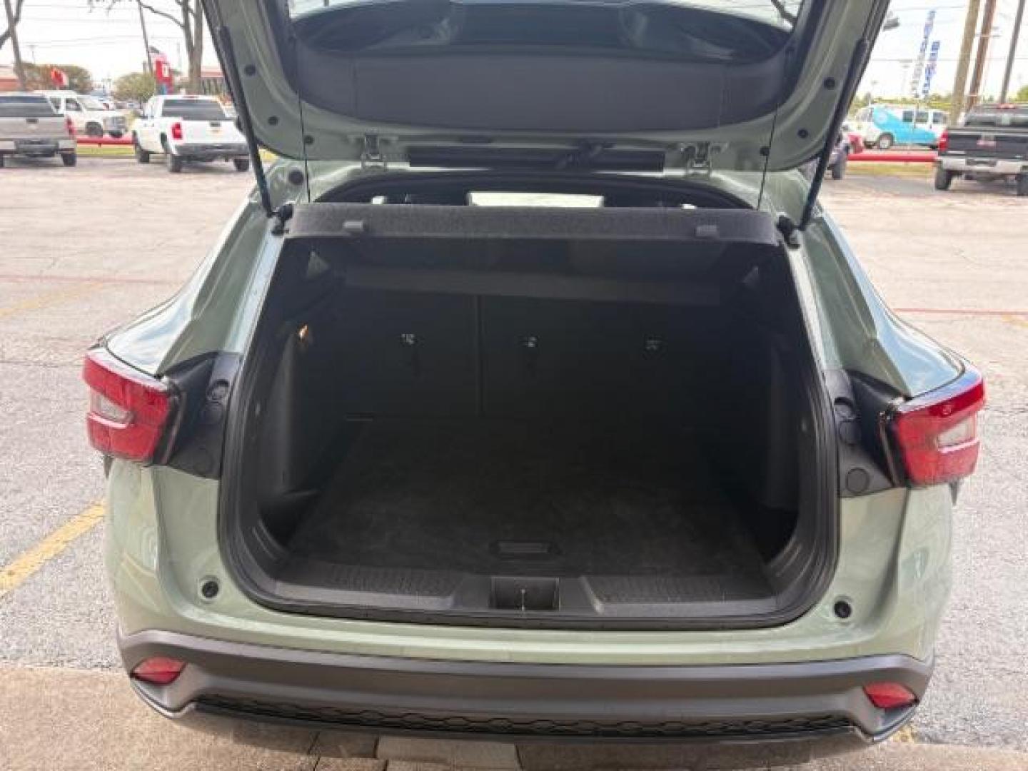 2024 Cacti Green /Jet Black w/Red Accents Chevrolet Trax FWD 2RS (KL77LJE28RC) with an Ecotec 1.2L I-3 gasoline direct injection engine, TRANSMISSION, 6-SPD AUTOMATIC transmission, located at 12182 Garland Rd, Dallas, TX, 75218, (214) 521-2040, 0.000000, 0.000000 - Photo#6