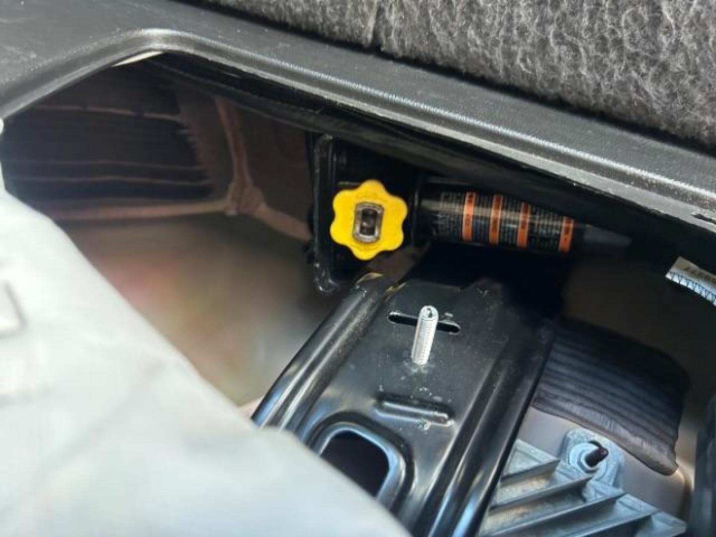 2017 Black Cherry Metallic /Jet Black GMC Yukon XL SLT (1GKS2GKC5HR) with an EcoTec3 5.3L V-8 gasoline direct injection engine, Automatic transmission, located at 12182 Garland Rd, Dallas, TX, 75218, (214) 521-2040, 0.000000, 0.000000 - Photo#15