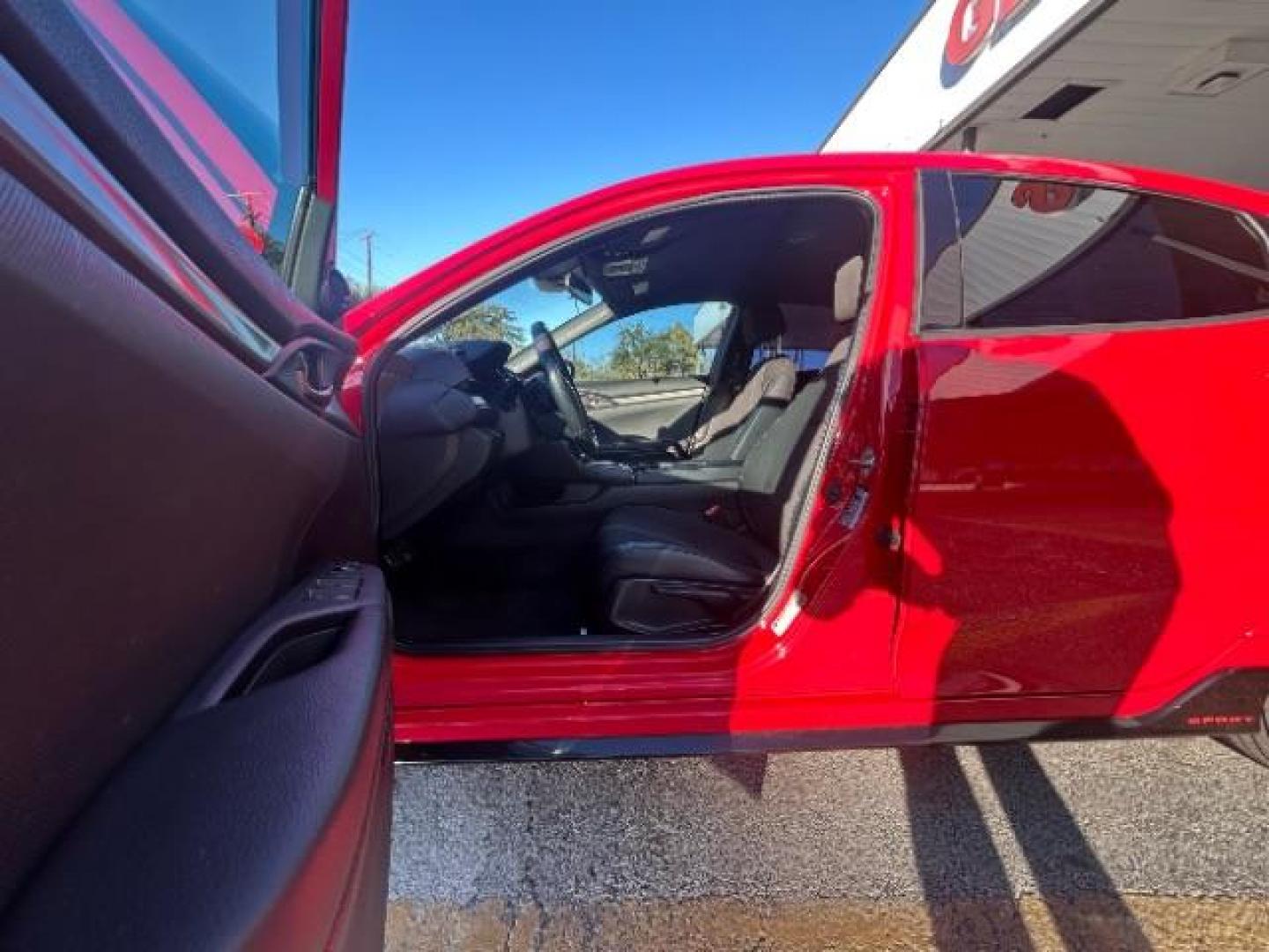 2020 Rallye Red /Black Honda Civic Hatchback Sport (SHHFK7H46LU) with an 1.5L I-4 gasoline direct injection engine, Automatic, FRONT WHEEL DRIVE transmission, located at 12182 Garland Rd, Dallas, TX, 75218, (214) 521-2040, 0.000000, 0.000000 - Photo#13