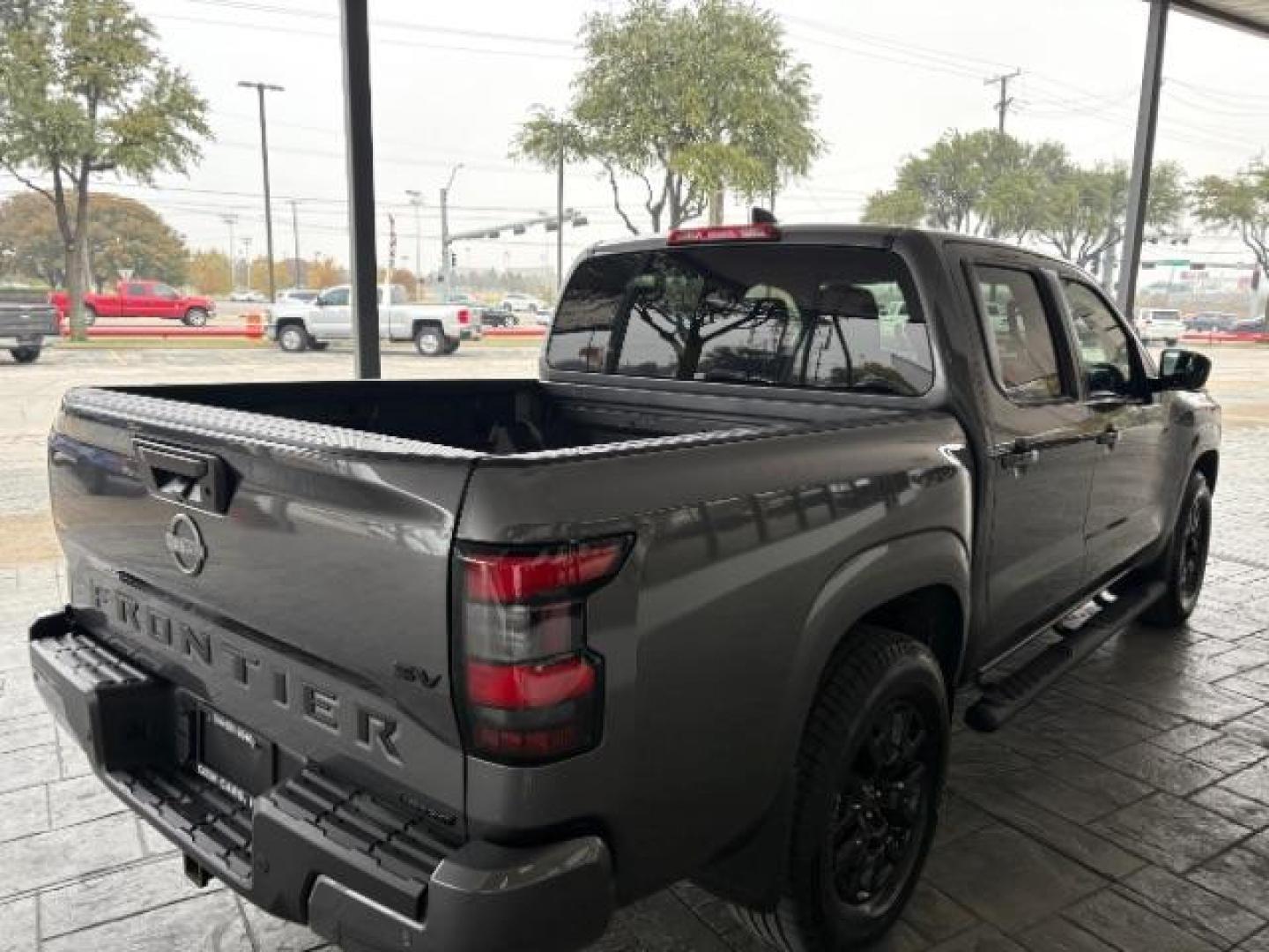 2023 Gun Metallic /Charcoal Nissan Frontier SV CREW CAB V6, MIDNIGHT EDITION PACKAGE (1N6ED1EJ3PN) with an VQ 3.8L V-6 gasoline direct injection, 310 Horsepo engine, 9-speed Automatic Transmission transmission, located at 12182 Garland Rd, Dallas, TX, 75218, (214) 521-2040, 0.000000, 0.000000 - Photo#6