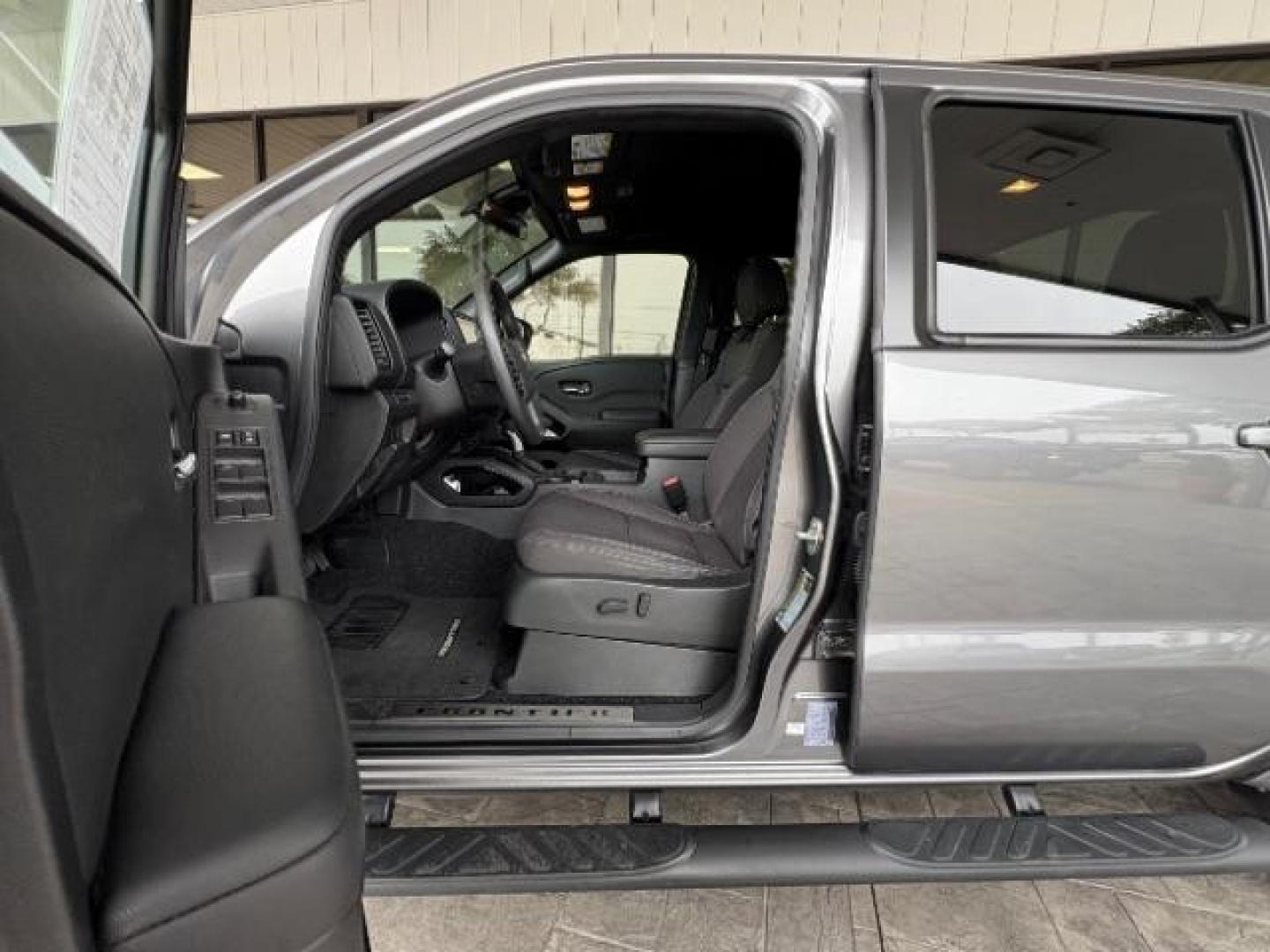 2023 Gun Metallic /Charcoal Nissan Frontier SV CREW CAB V6, MIDNIGHT EDITION PACKAGE (1N6ED1EJ3PN) with an VQ 3.8L V-6 gasoline direct injection, 310 Horsepo engine, 9-speed Automatic Transmission transmission, located at 12182 Garland Rd, Dallas, TX, 75218, (214) 521-2040, 0.000000, 0.000000 - Photo#12