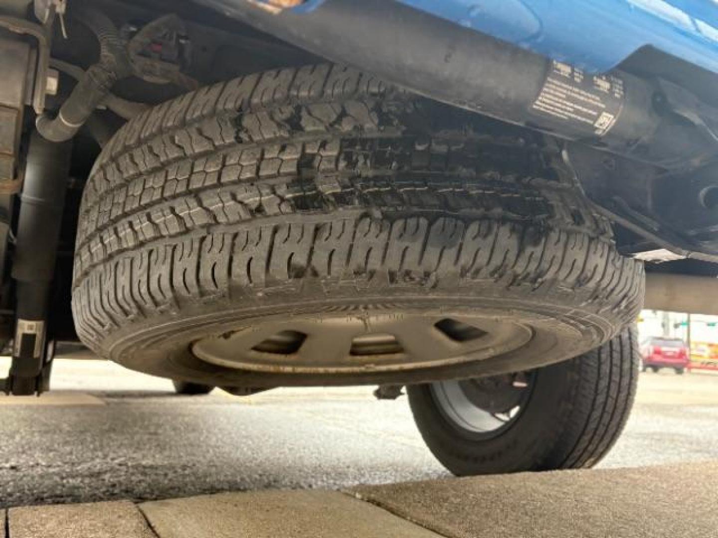 2021 Dynamic Blue Metallic /Jet Black/Dark Ash GMC Canyon 2WD Crew Cab Short Box Elevation Standard (1GTG5BEN9M1) with an 3.6L V-6 gasoline direct injection engine, TRANSMISSION, 8-SPD AUTOMATIC transmission, located at 12182 Garland Rd, Dallas, TX, 75218, (214) 521-2040, 0.000000, 0.000000 - Photo#17