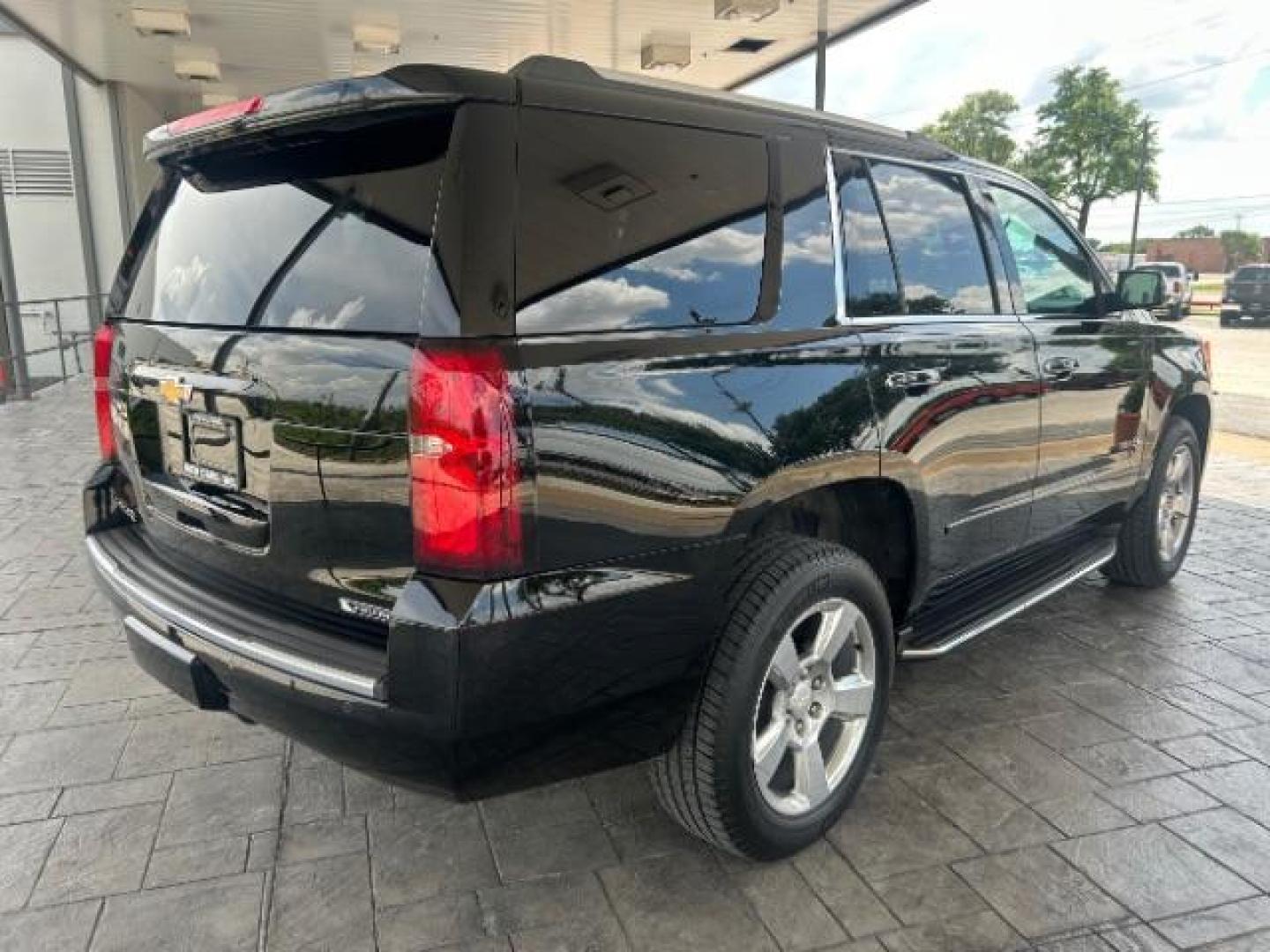 2017 Black /Jet Black Chevrolet Tahoe Premier (1GNSCCKC6HR) with an EcoTec3 5.3L V-8 gas engine, located at 12182 Garland Rd, Dallas, TX, 75218, (214) 521-2040, 0.000000, 0.000000 - Photo#6