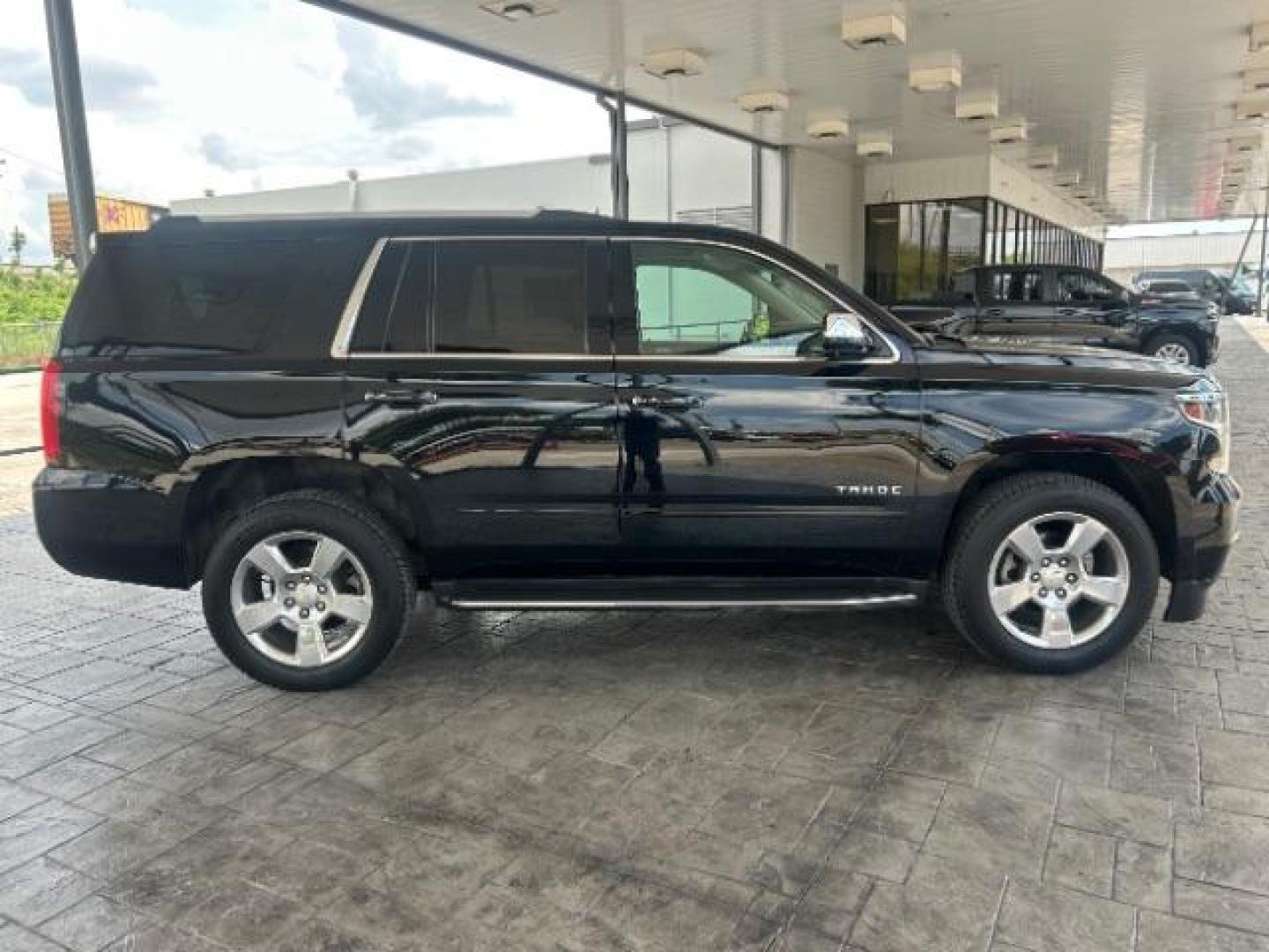 2017 Black /Jet Black Chevrolet Tahoe Premier (1GNSCCKC6HR) with an EcoTec3 5.3L V-8 gas engine, located at 12182 Garland Rd, Dallas, TX, 75218, (214) 521-2040, 0.000000, 0.000000 - Photo#7