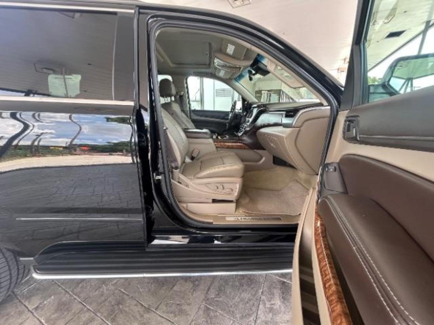 2017 Black /Jet Black Chevrolet Tahoe Premier (1GNSCCKC6HR) with an EcoTec3 5.3L V-8 gas engine, located at 12182 Garland Rd, Dallas, TX, 75218, (214) 521-2040, 0.000000, 0.000000 - Photo#8