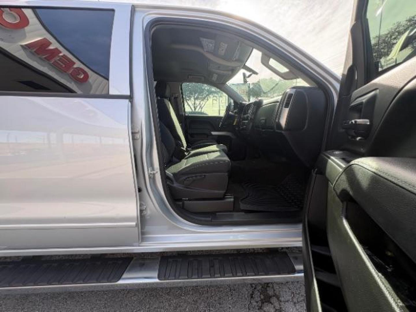 2015 Silver Ice Metallic Chevrolet Silverado 1500 1LT (3GCPCREC0FG) with an EcoTec3 4.3L V-6 gasoline direct injection engine, located at 12182 Garland Rd, Dallas, TX, 75218, (214) 521-2040, 0.000000, 0.000000 - Photo#8