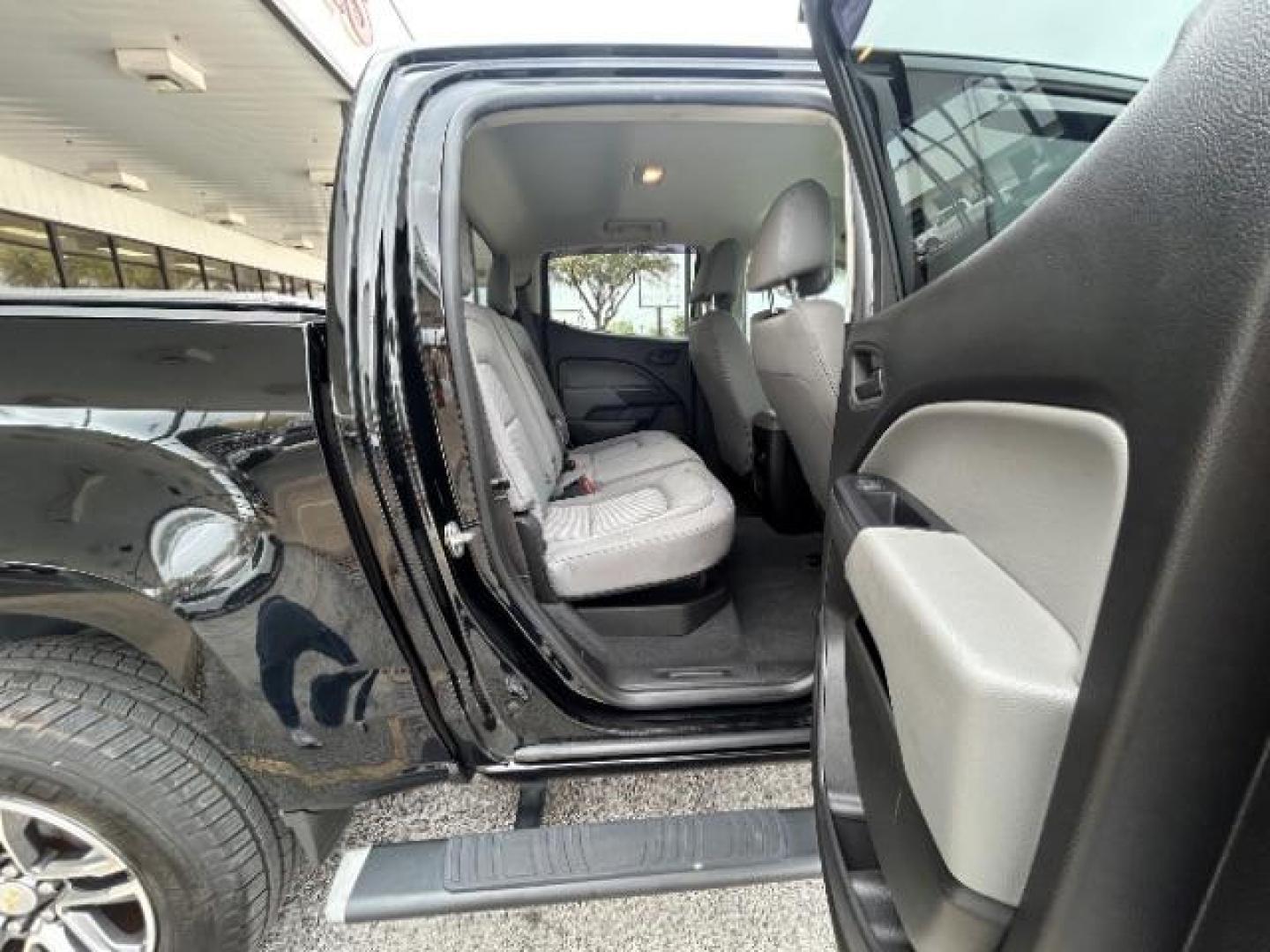 2019 Black Chevrolet Colorado WT (1GCGSBEN4K1) , located at 12182 Garland Rd, Dallas, TX, 75218, (214) 521-2040, 0.000000, 0.000000 - Photo#10