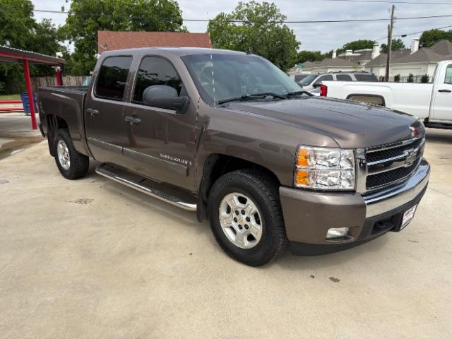 photo of 2007 Chevrolet Silverado 1500 LT1 Crew Cab 2WD