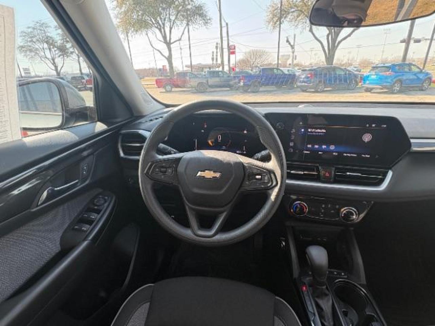 2025 Sterling Gray Metallic Chevrolet Trailblazer FWD LT (KL79MPSL9SB) , located at 12182 Garland Rd, Dallas, TX, 75218, (214) 521-2040, 0.000000, 0.000000 - Photo#11