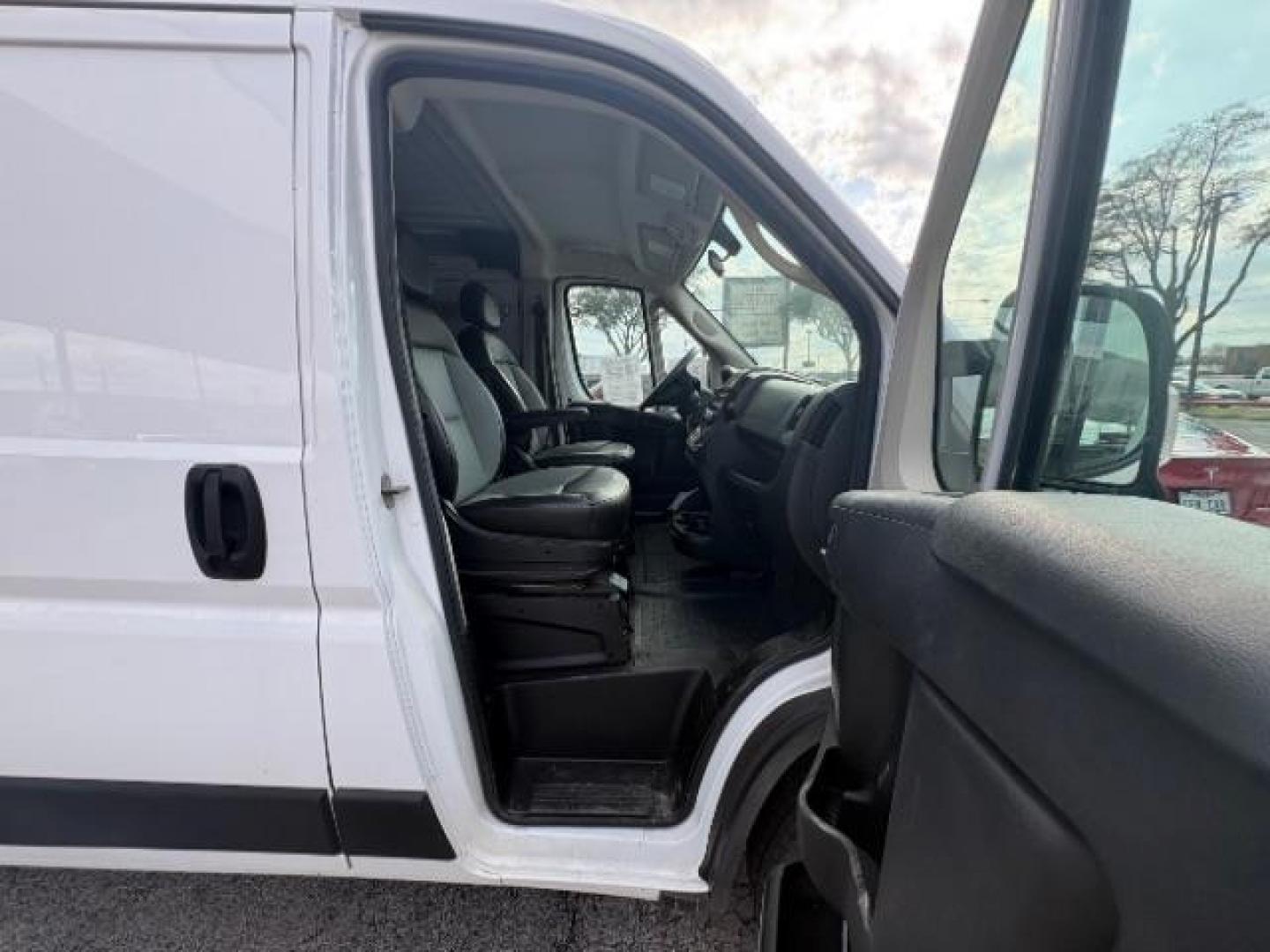 2019 Bright White Clear Coat RAM Promaster 1500 Low Roof Tradesman 136-in. WB (3C6TRVAG3KE) with an 3.6L V6 engine, 6-Speed Automatic transmission, located at 12182 Garland Rd, Dallas, TX, 75218, (214) 521-2040, 0.000000, 0.000000 - Photo#11