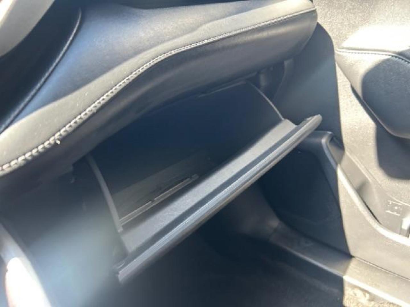 2020 Ruby Flare Pearl Toyota Highlander LE (5TDZZRAH6LS) with an 3.5L V-6 port/direct injection engine, located at 12182 Garland Rd, Dallas, TX, 75218, (214) 521-2040, 0.000000, 0.000000 - Photo#14