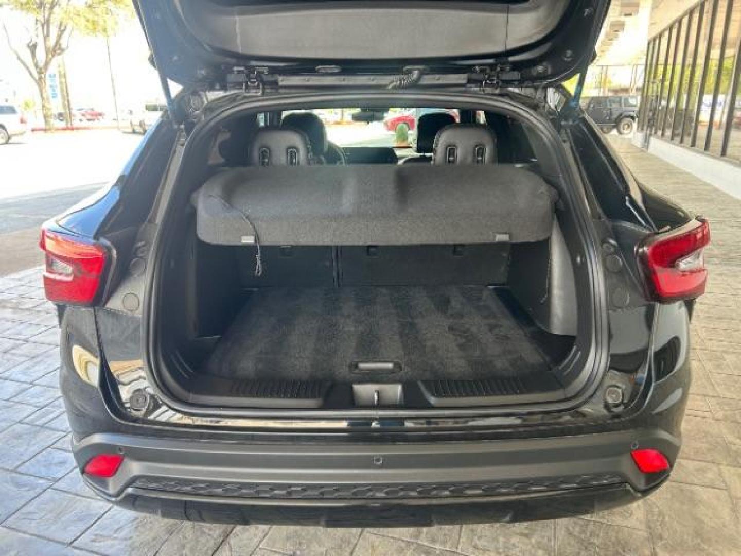 2025 Mosaic Black Metallic Chevrolet Trax FWD 2RS (KL77LJEP1SC) with an ECOTEC 1.2L I-3 gasoline direct injection engine, located at 12182 Garland Rd, Dallas, TX, 75218, (214) 521-2040, 0.000000, 0.000000 - Photo#6