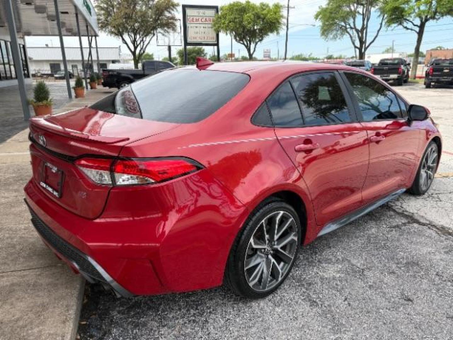 2021 Barcelona Red Metallic /Black Toyota Corolla SE (5YFS4MCE4MP) with an Dynamic Force 2L I-4 port/direct injection engine, located at 12182 Garland Rd, Dallas, TX, 75218, (214) 521-2040, 0.000000, 0.000000 - Photo#6
